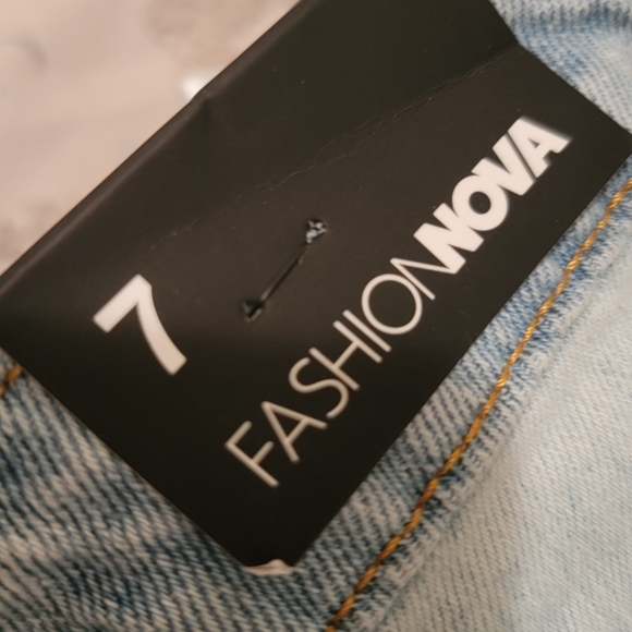 Jeans - Picture 2 of 2